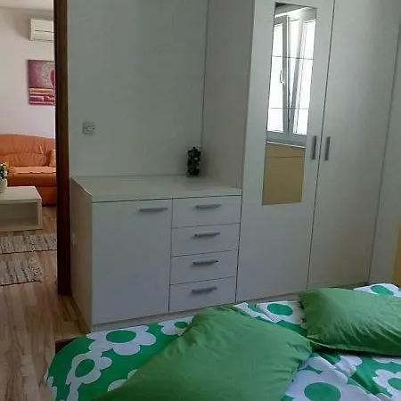 Appartement Noah I Niki *